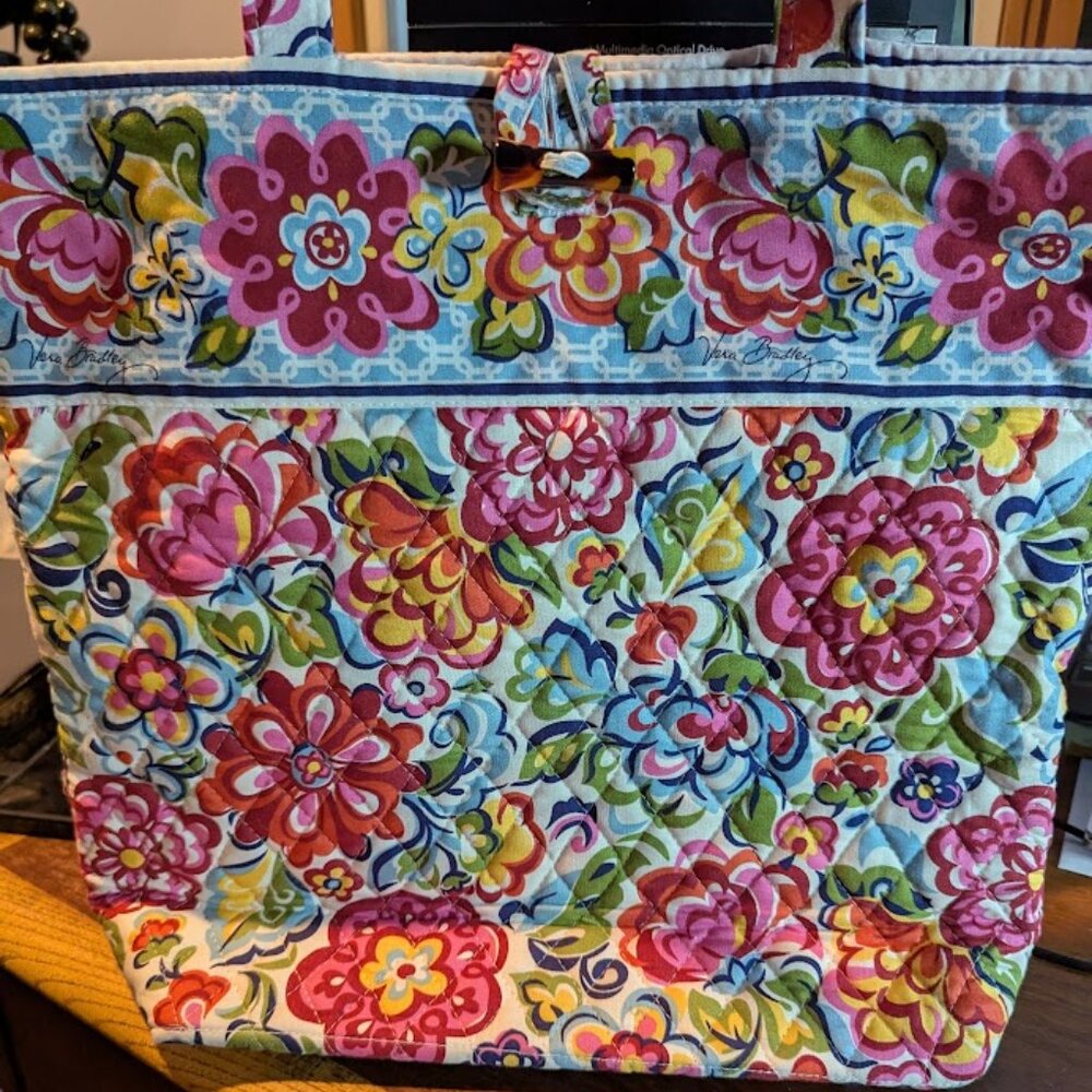 Vera Bradley Toggle Close Red And Blue Tote